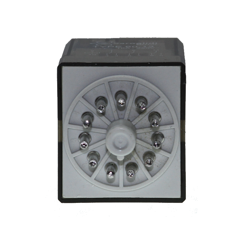 Промежуточное реле 60.13 11P АC 220V 